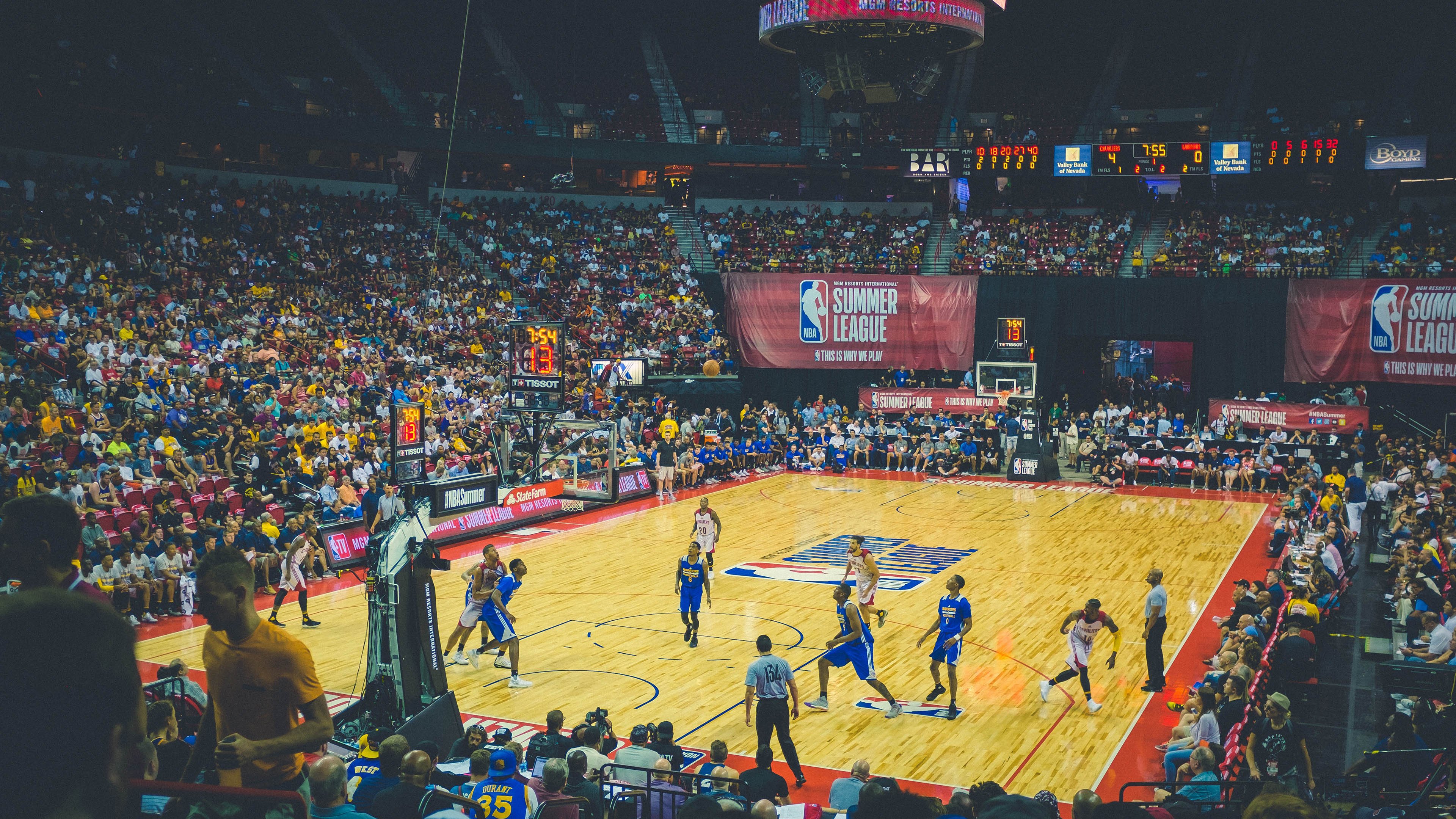 《专题报道:电竞选手的日常训练与生活》,电竞选手的标准