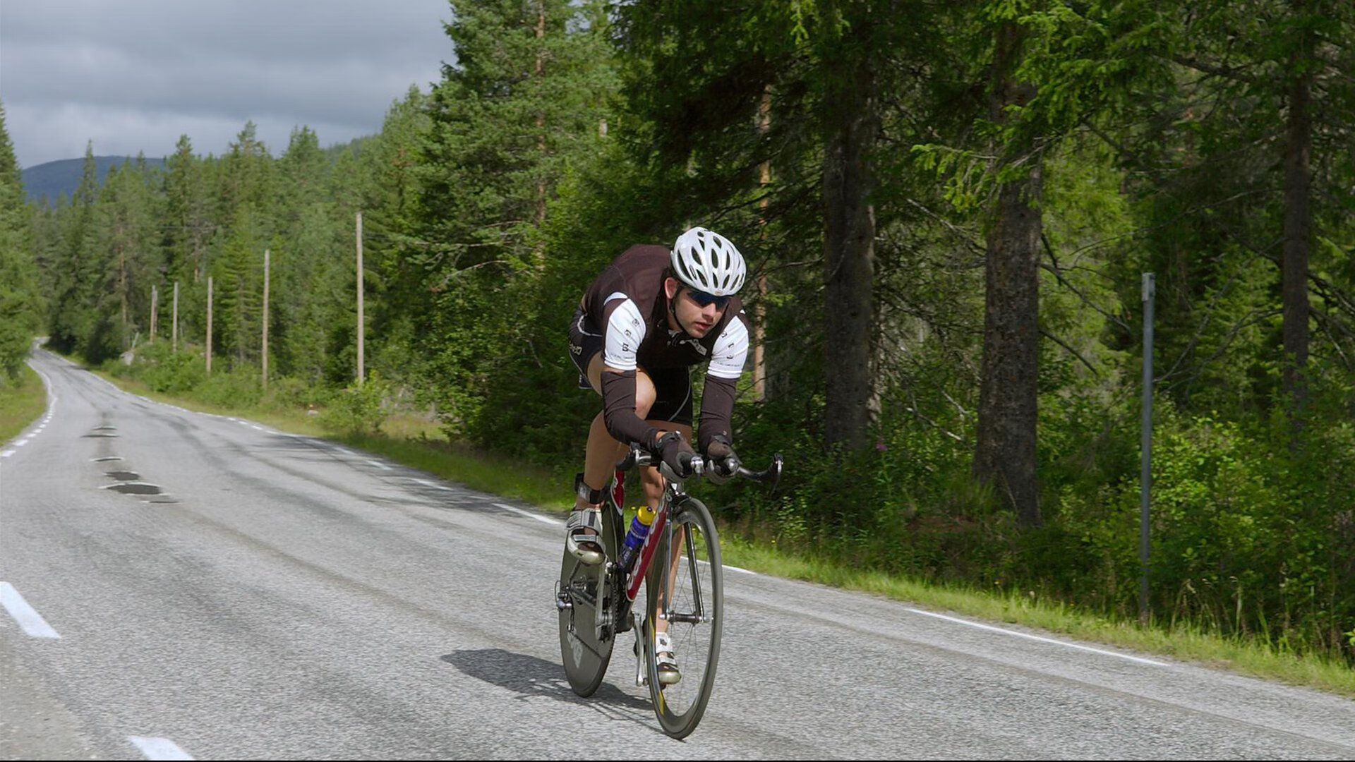 草原狩猎射箭赛：古老技艺的新魅力，草原弓箭